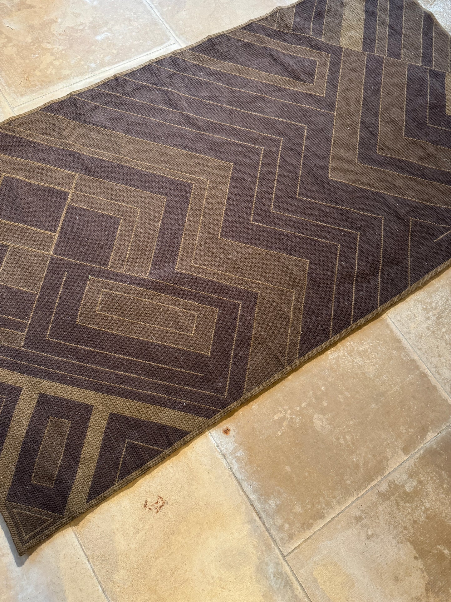 Rug Brown and Chestnut