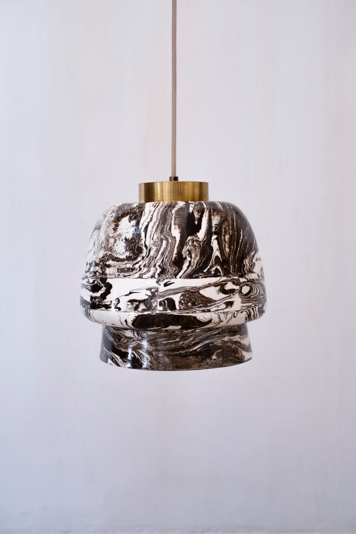 Pending Lamp Marble Earthware